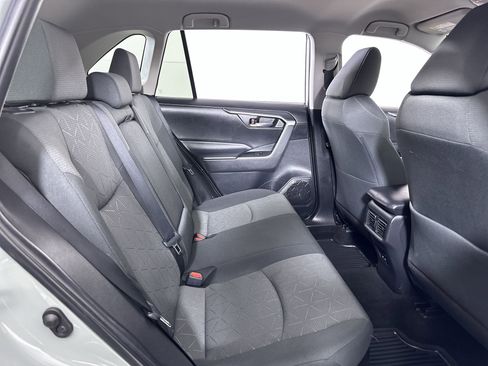 Used 2022 Toyota RAV4 XLE image 64