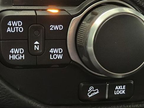 Used 2019 RAM 1500 Big Horn AWD/4WD image 33