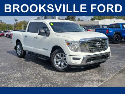 Used 2024 Nissan Titan SV w/ SV Convenience Package
