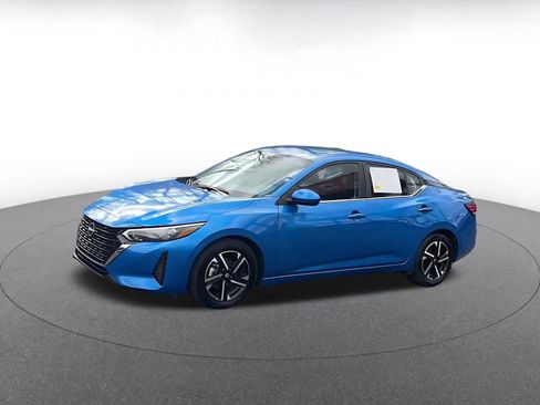 Used 2025 Nissan Sentra SV image 8