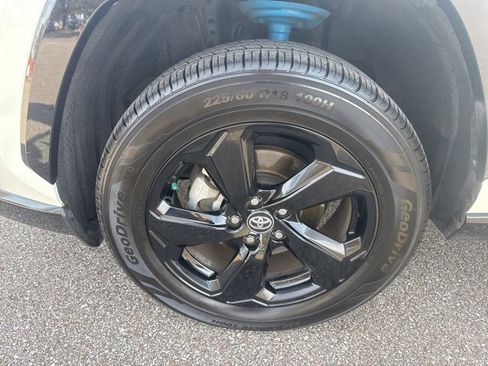 Used 2020 Toyota RAV4 XSE image 31