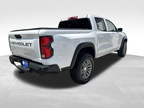 Used 2025 Chevrolet Colorado LT w/ LT Convenience Package AWD/4WD image 7
