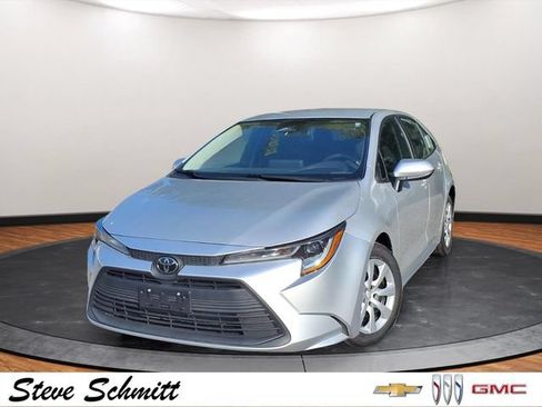 Used 2023 Toyota Corolla LE FWD image 1
