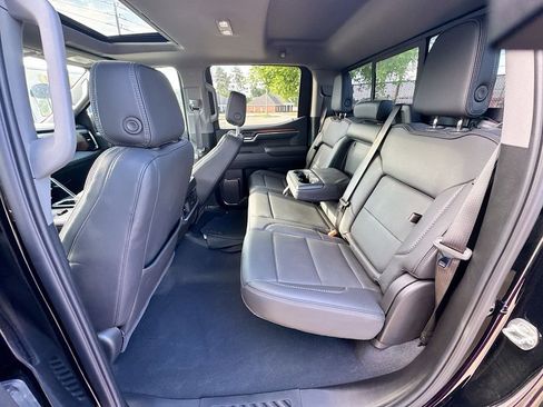 Used 2025 GMC Sierra 1500 Denali w/ Denali Reserve Package AWD/4WD image 30