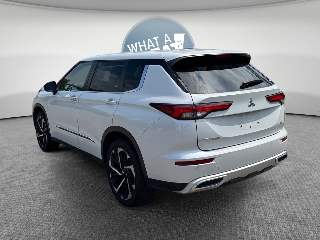 Used 2022 Mitsubishi Outlander SE AWD/4WD image 6
