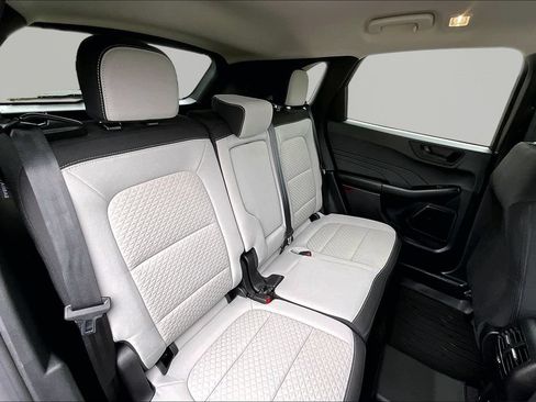 Certified 2023 Ford Escape Active AWD/4WD image 27