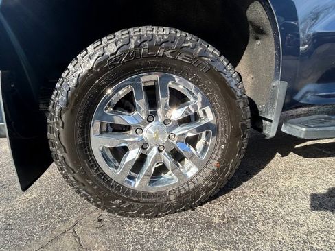 Used 2020 Chevrolet Silverado 1500 LTZ w/ LTZ Convenience Package image 22