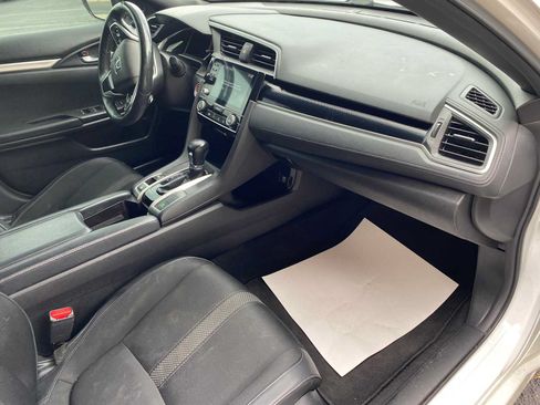 Used 2019 Honda Civic Sport image 25