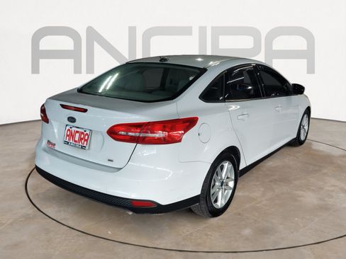 Used 2018 Ford Focus SE FWD image 12