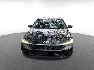 Used 2025 Hyundai Elantra SEL video 2