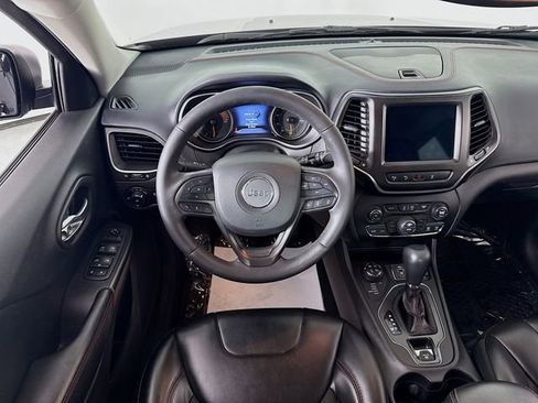 Used 2020 Jeep Cherokee Trailhawk w/ Technology Group image 21