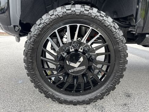 Used 2026 GMC Sierra 3500 Denali Ultimate AWD/4WD image 13