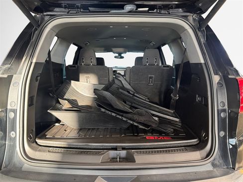 Used 2019 GMC Acadia SLE w/ LPO, Floor Liner Package image 25