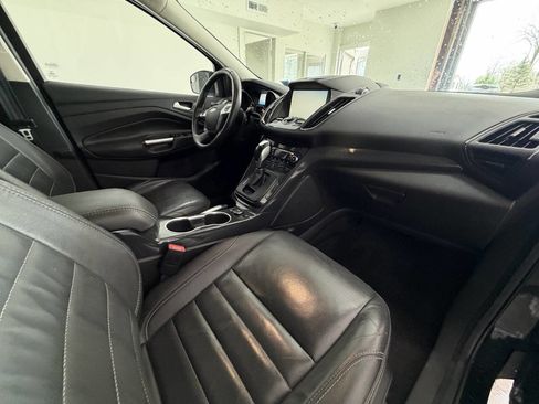 Used 2015 Ford Escape Titanium image 18