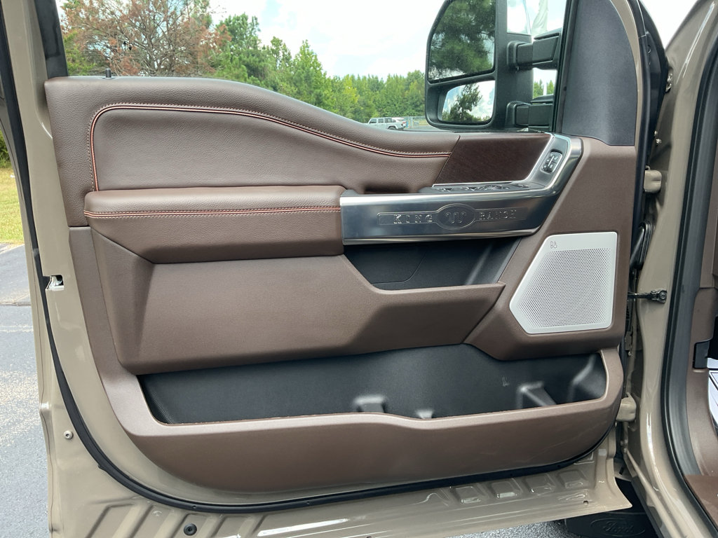 New 2026 Ford F350 King Ranch w/ Chrome Package AWD/4WD image 11
