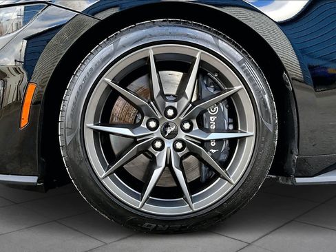 Used 2025 Ford Mustang Dark Horse image 10