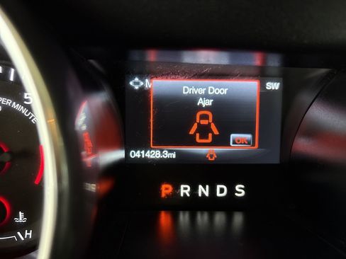 Used 2019 Ford Mustang Coupe image 16