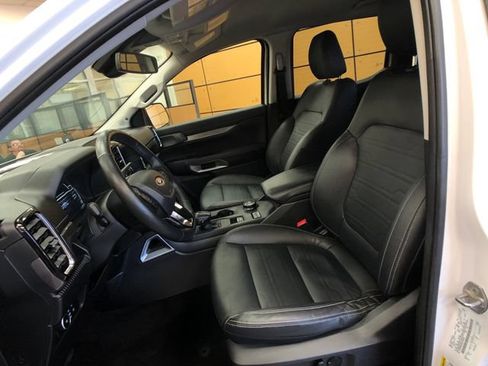 Used 2024 Ford Ranger Lariat w/ FX4 Off-Road Package AWD/4WD image 10