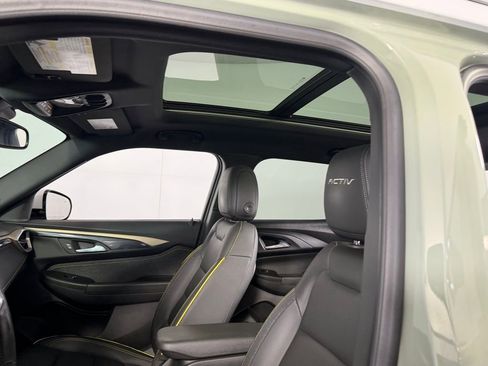 Used 2024 Chevrolet TrailBlazer ACTIV w/ Convenience Package image 25