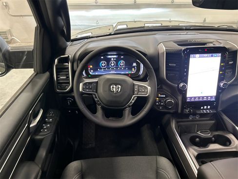 New 2026 RAM 1500 4x4 Crew Cab image 29