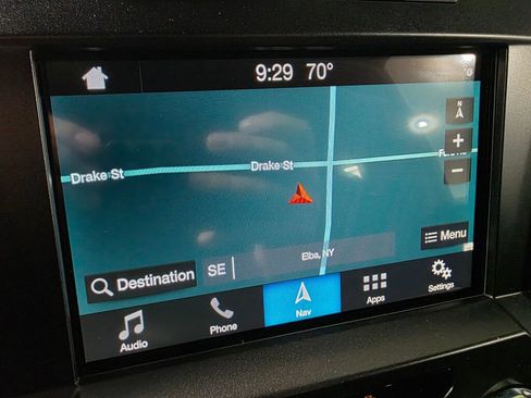 Used 2018 Ford F150 XLT w/ Equipment Group 302A Luxury AWD/4WD image 14