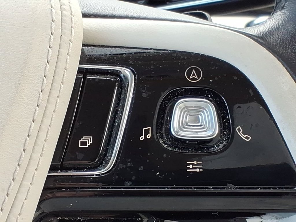 Used 2024 Lincoln Aviator Black Label AWD/4WD image 27