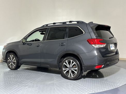 Used 2023 Subaru Forester Limited AWD/4WD image 3