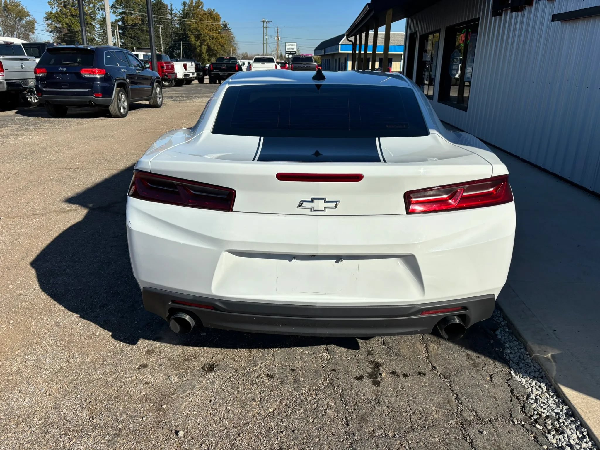 Used 2018 Chevrolet Camaro LT RWD image 4