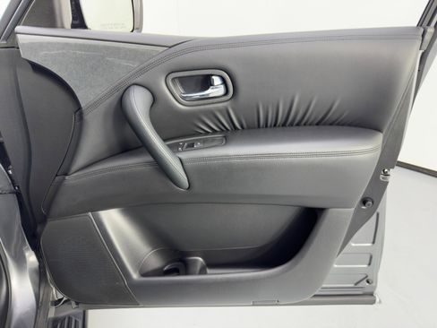 Used 2023 Nissan Armada SL w/ Midnight Edition Package image 47