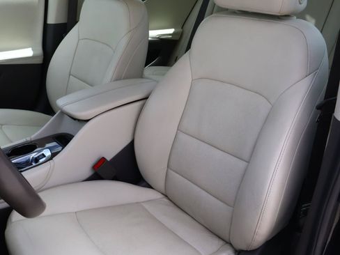 Used 2024 Chevrolet Malibu LT FWD image 12