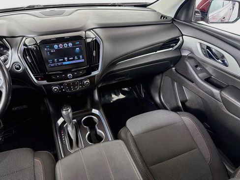 Used 2018 Chevrolet Traverse LT FWD image 22