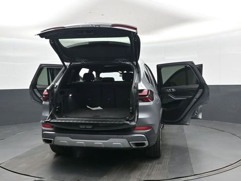 Used 2025 BMW X5 xDrive40i AWD/4WD image 48