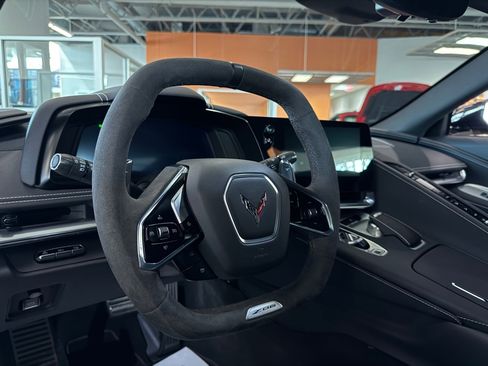 Used 2024 Chevrolet Corvette Z06 image 36