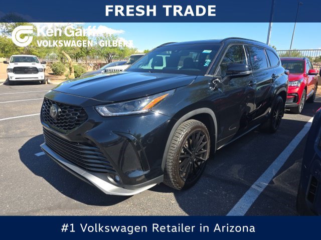Used 2022 Toyota Highlander XSE AWD/4WD image 1