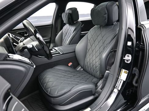 Used 2026 Mercedes-Benz S 580 4MATIC Sedan image 5