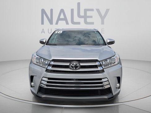 Used 2018 Toyota Highlander Limited Platinum AWD/4WD image 8