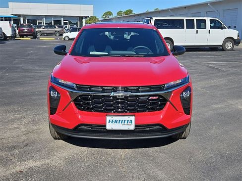 New 2026 Chevrolet Trax RS w/ Sunroof Package image 21