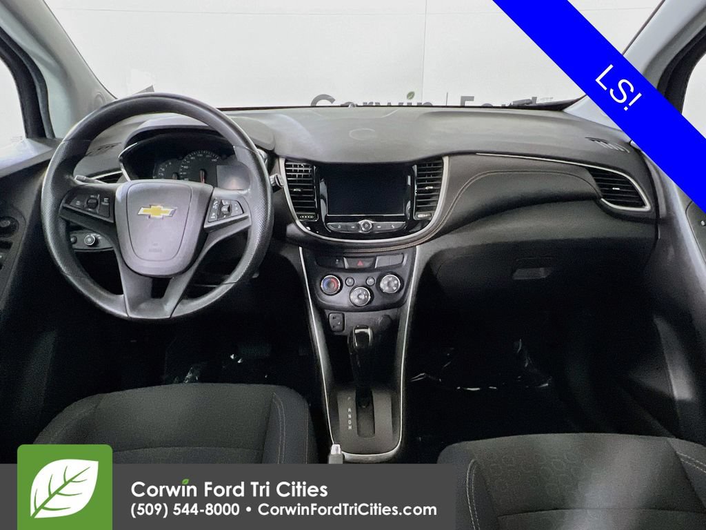 Used 2020 Chevrolet Trax LS w/ Tint and Cruise Package AWD/4WD image 6