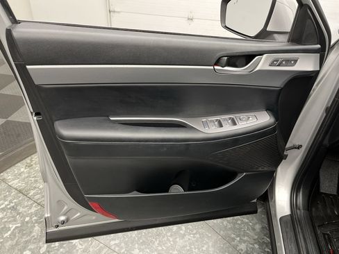 Used 2021 Hyundai Palisade SEL w/ Premium Package AWD/4WD image 8