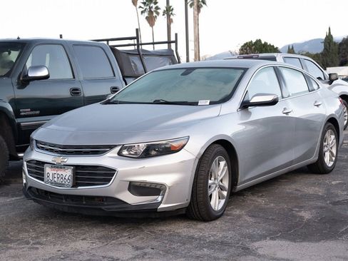Used 2017 Chevrolet Malibu LT image 12