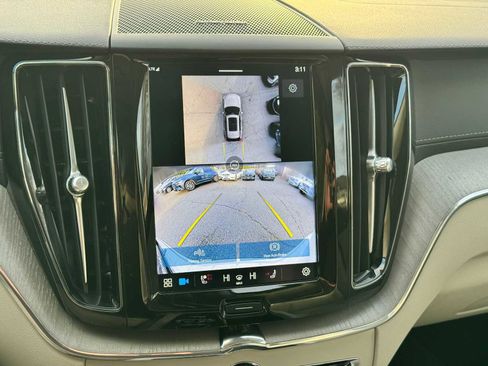 Certified 2024 Volvo XC60 T8 Ultimate w/ Protection Package Premier image 24