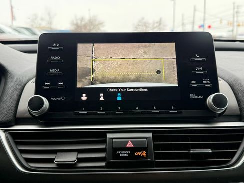 Used 2019 Honda Accord LX image 35