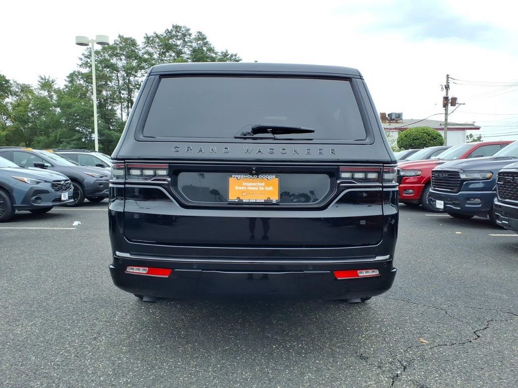 Used 2025 Jeep Grand Wagoneer L Series III w/ Rear Seat Video Group 1 AWD/4WD image 22