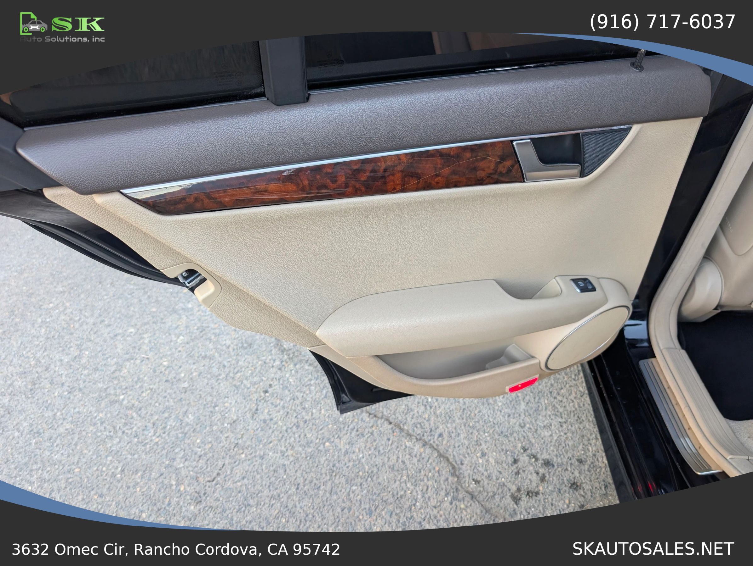 Used 2012 Mercedes-Benz C 250 Sedan image 32