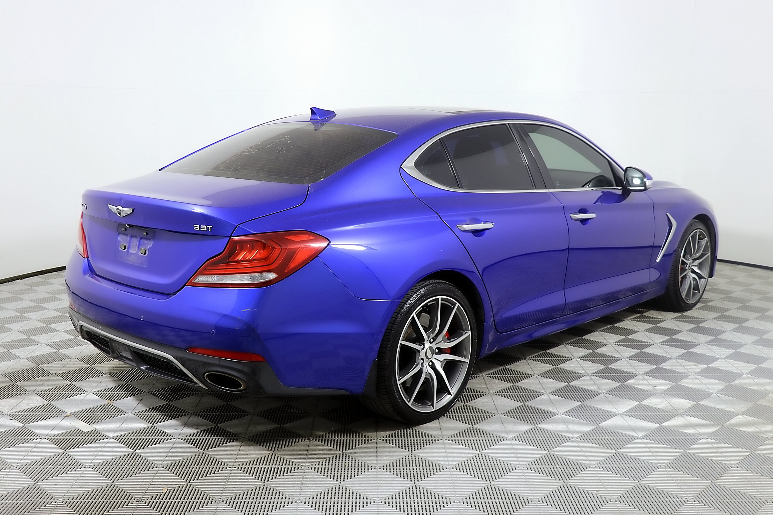 Used 2019 Genesis G70 3.3T Advanced w/ Elite Package RWD image 7