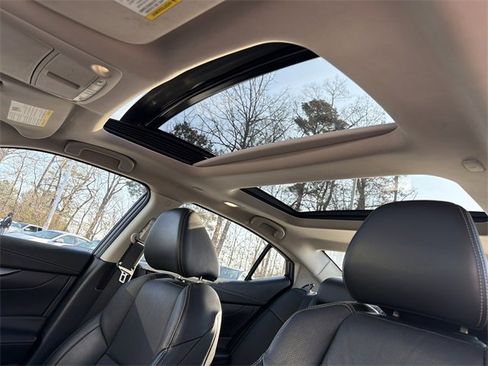 Used 2017 Nissan Maxima 3.5 SL image 24