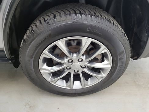 Used 2021 Jeep Cherokee Latitude Lux w/ Comfort/Convenience Group image 31