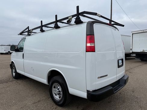 Used 2019 Chevrolet Express 2500 w/ Driver Convenience Package image 6