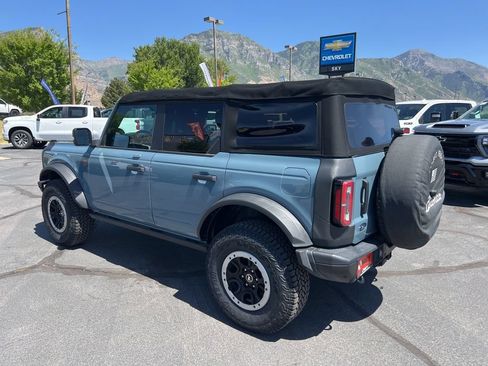 Used 2022 Ford Bronco Badlands w/ Sasquatch Package AWD/4WD image 12