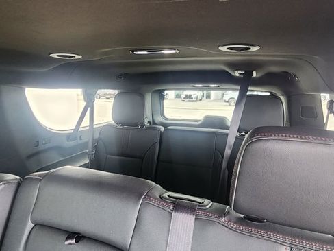 Used 2024 Chevrolet Suburban RST RWD image 20